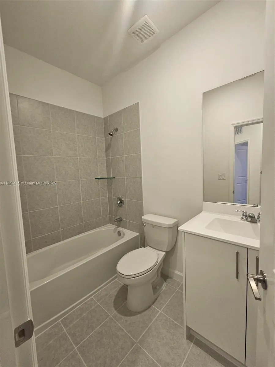 2785 SE 25th Ave, #.