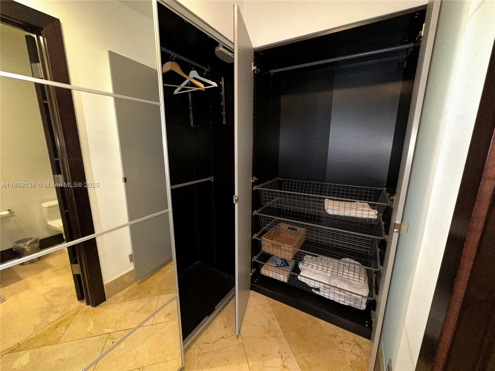 2301 Collins Ave, #PH5