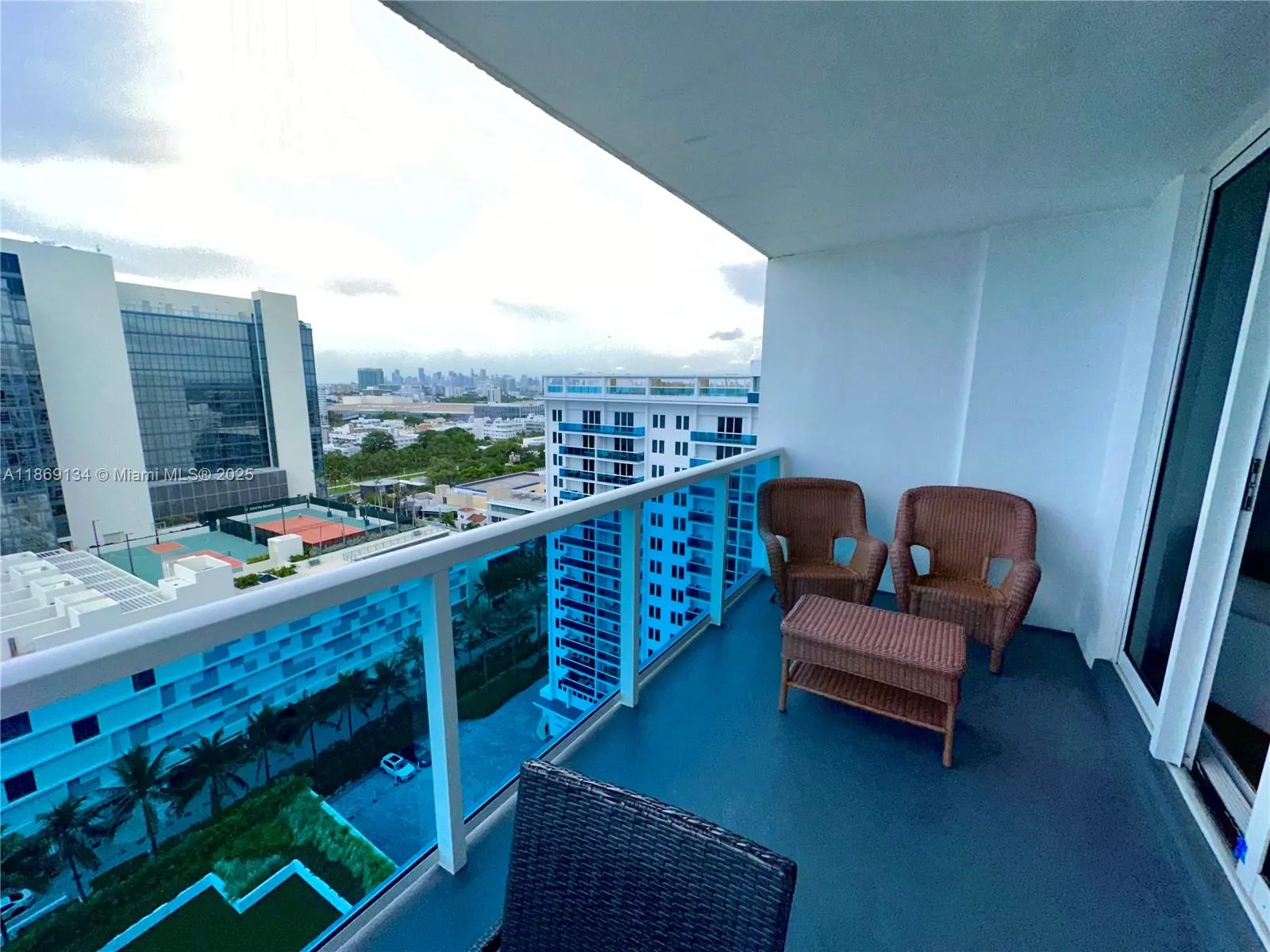 2301 Collins Ave, #PH5
