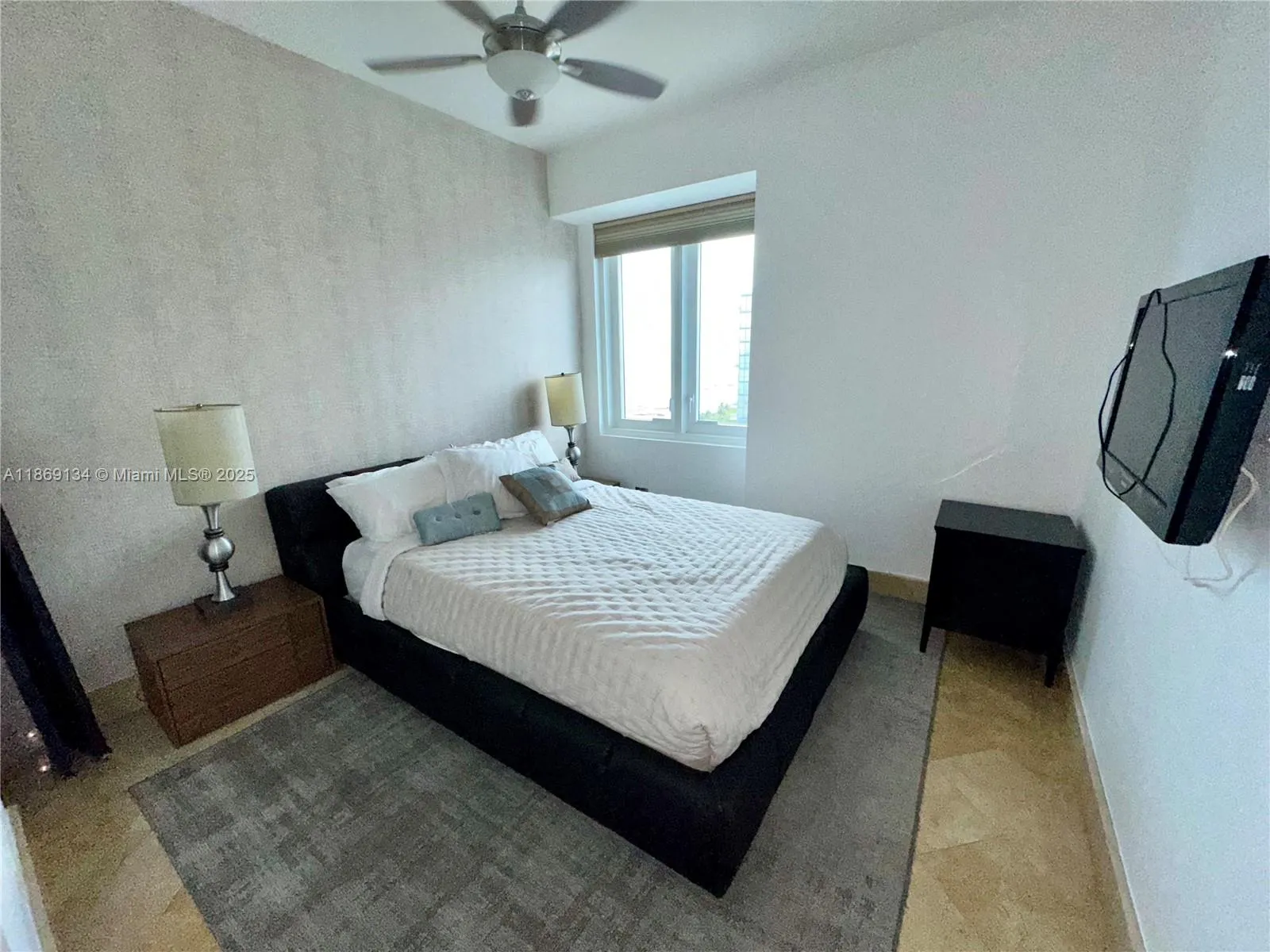 2301 Collins Ave, #PH5