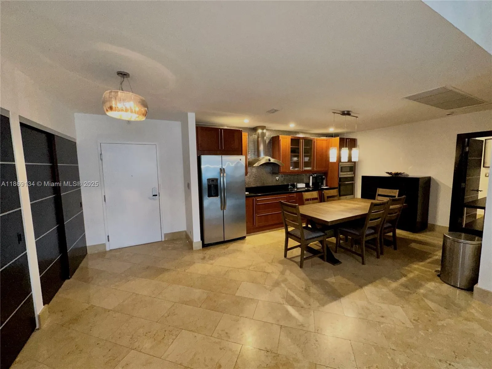 2301 Collins Ave, #PH5
