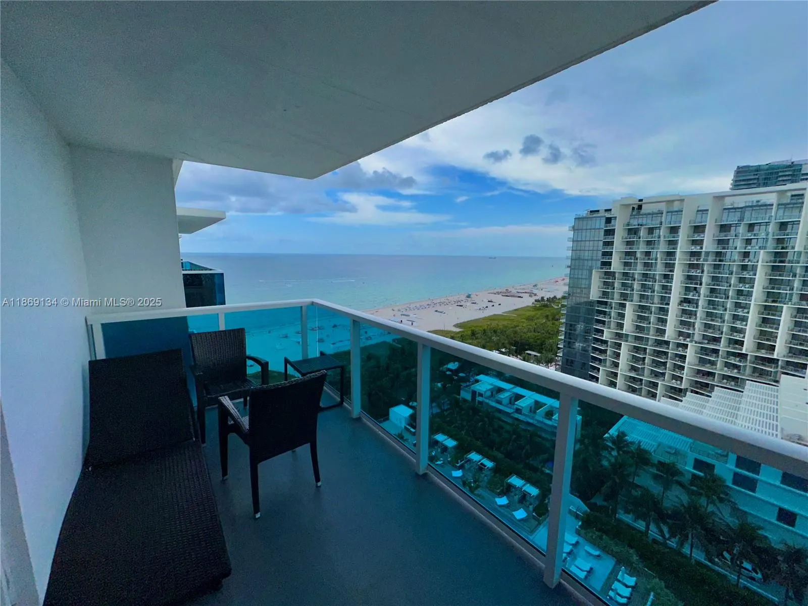 2301 Collins Ave, #PH5