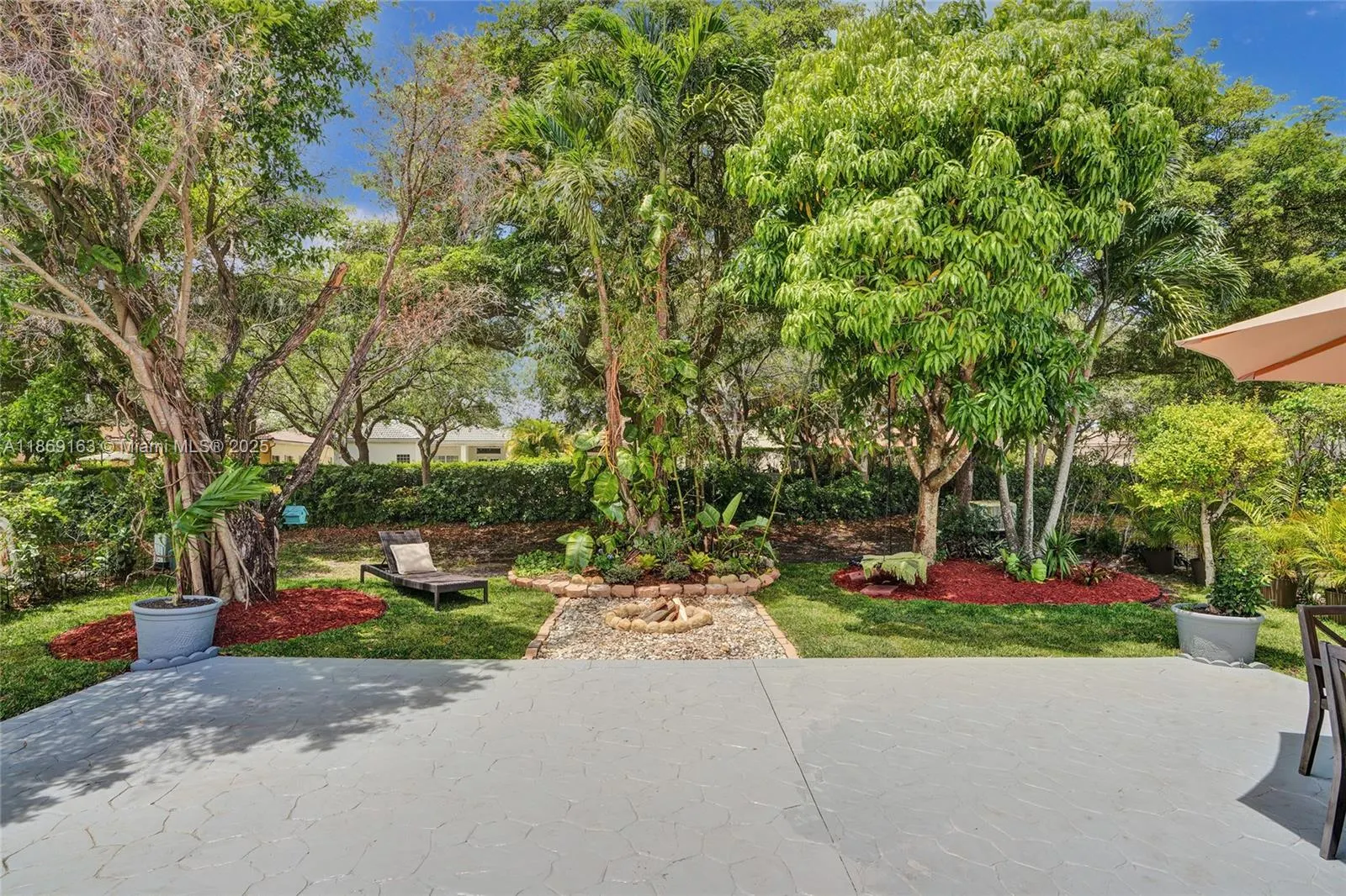1381 Sago Ln