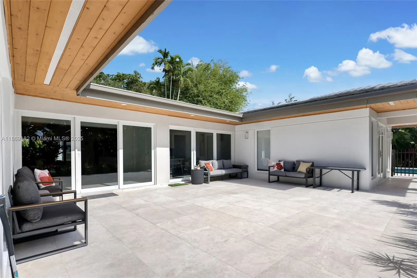 4144 Pinta Ct
