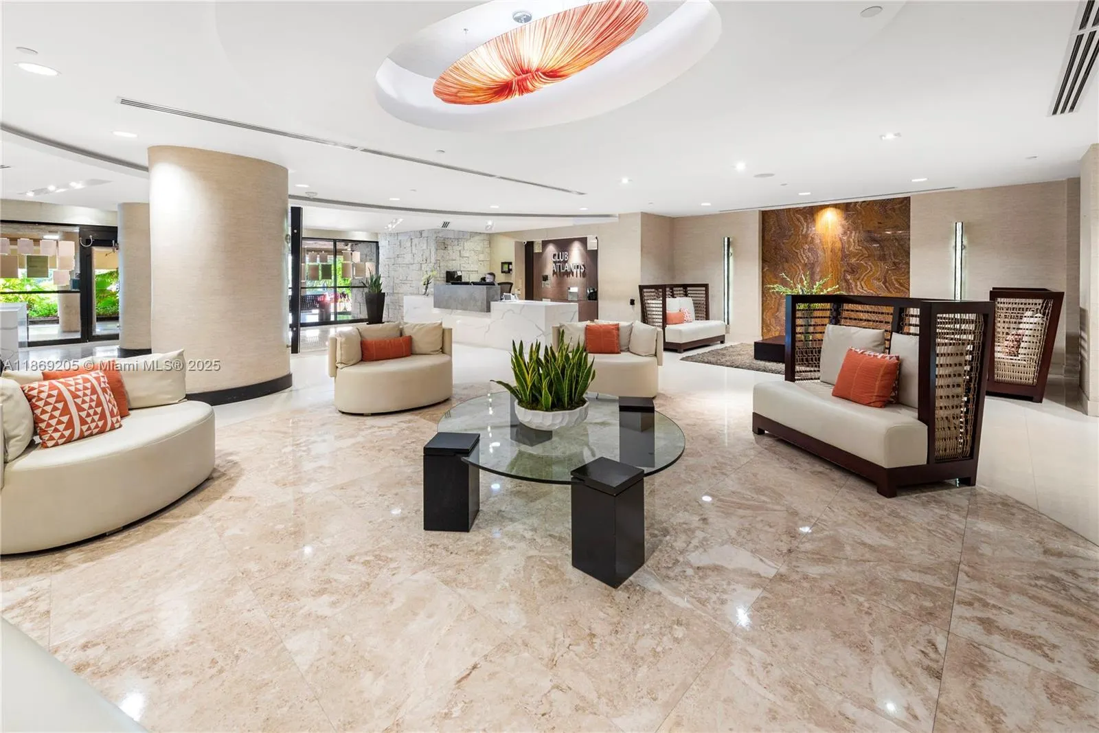 2555 Collins Ave, #607