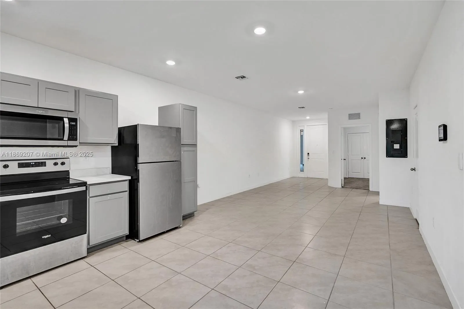 376 NW 8th Ct