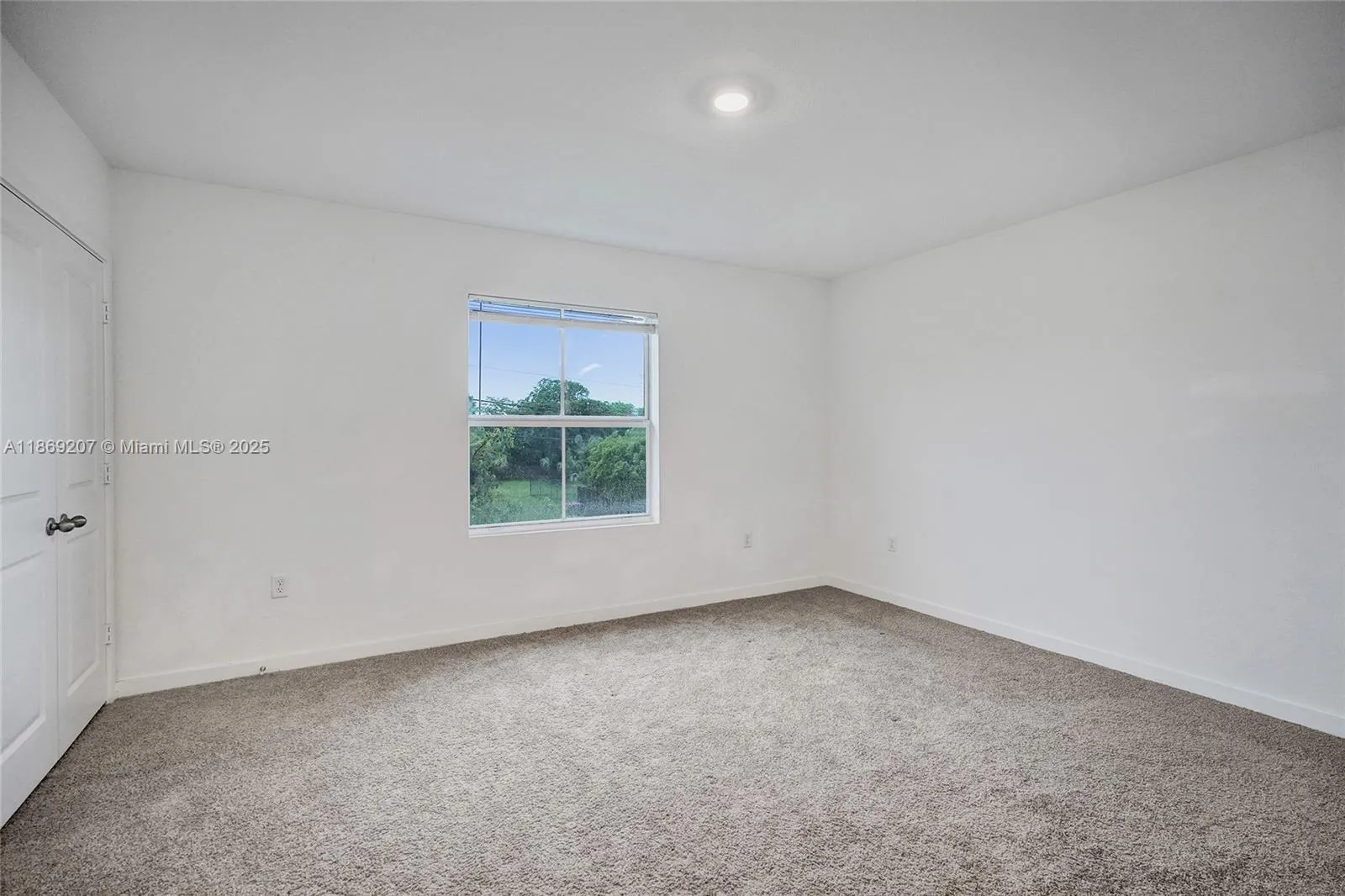 376 NW 8th Ct