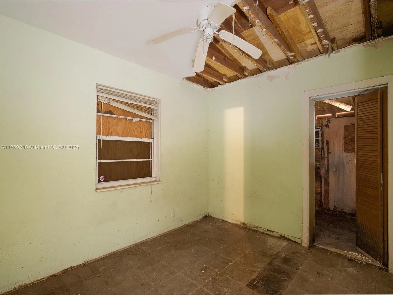429 NW 14th Ter