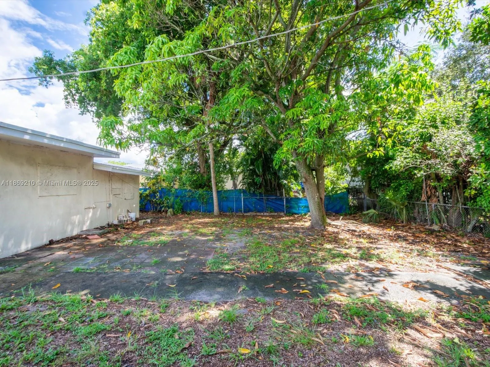 429 NW 14th Ter