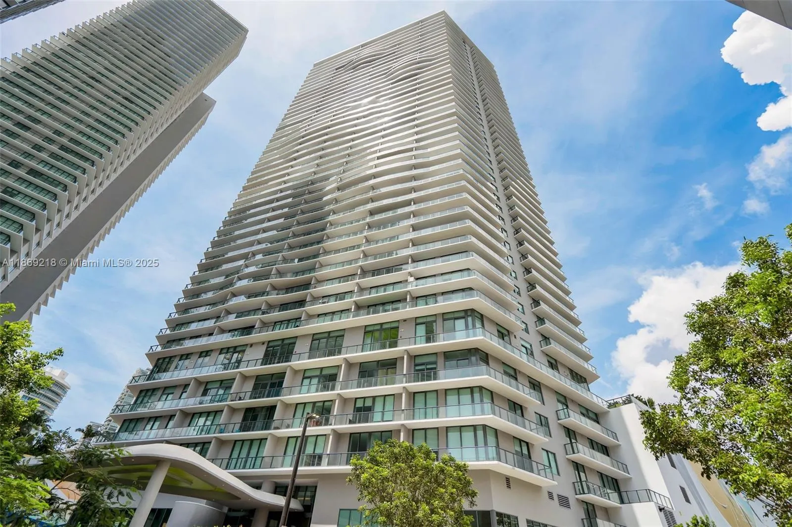 501 NE 31st St, #4009