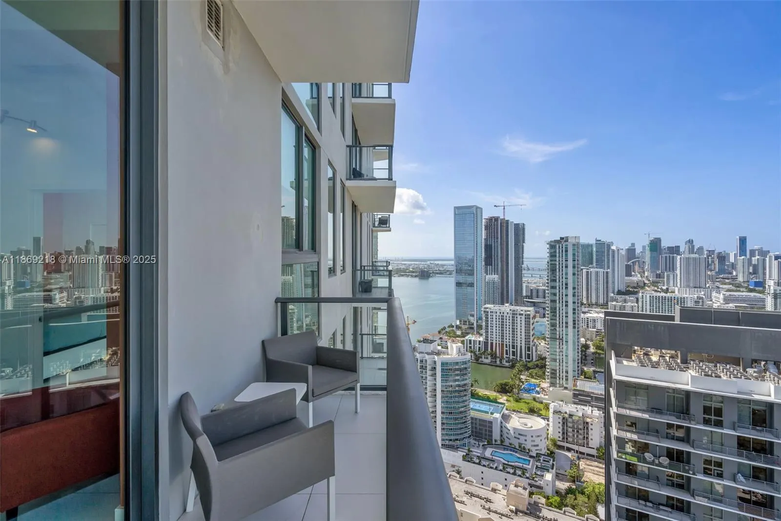 501 NE 31st St, #4009