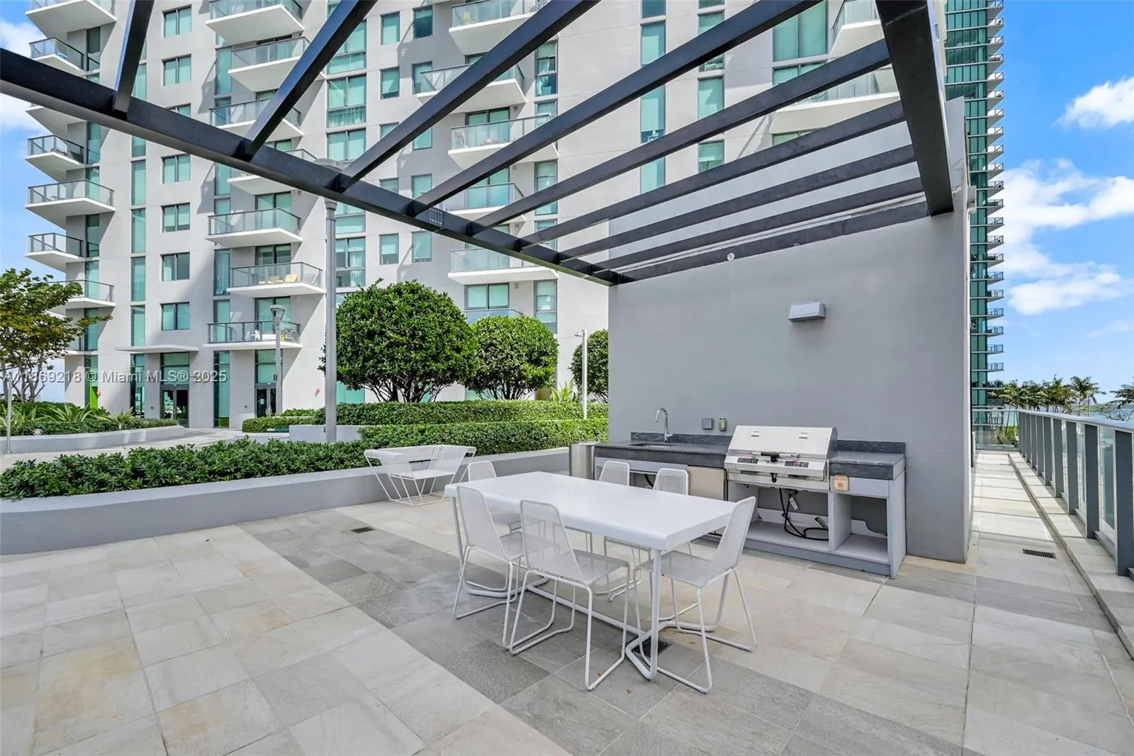 501 NE 31st St, #4009