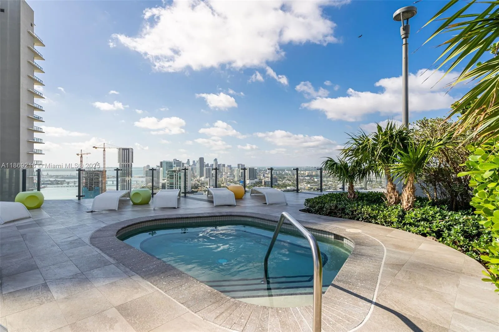 501 NE 31st St, #4009