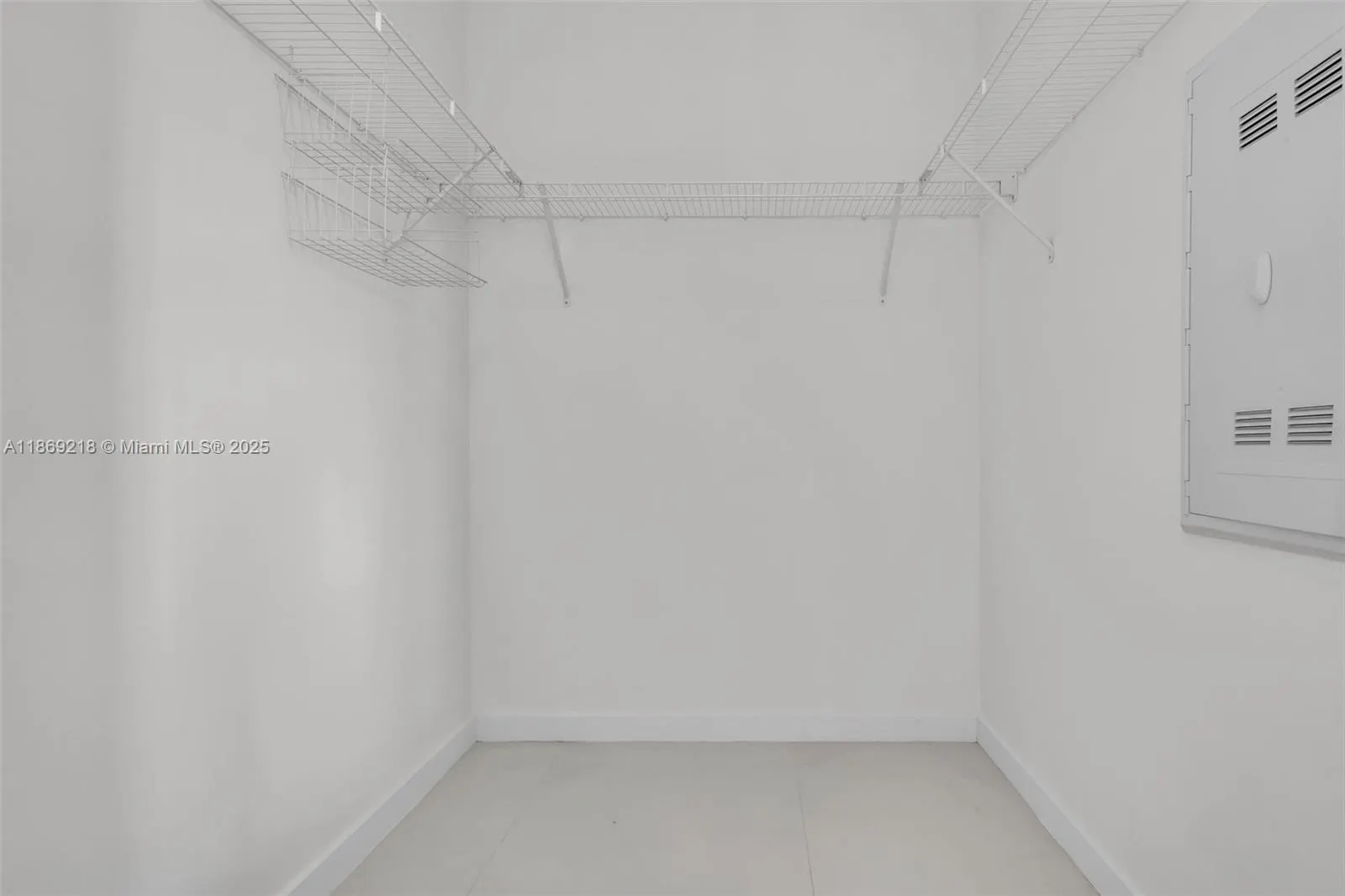 501 NE 31st St, #4009