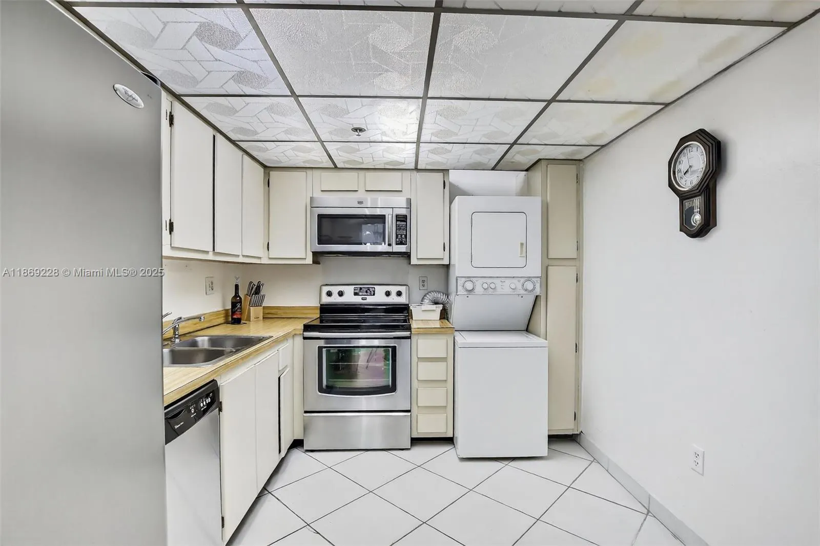 210 174th St, #1703