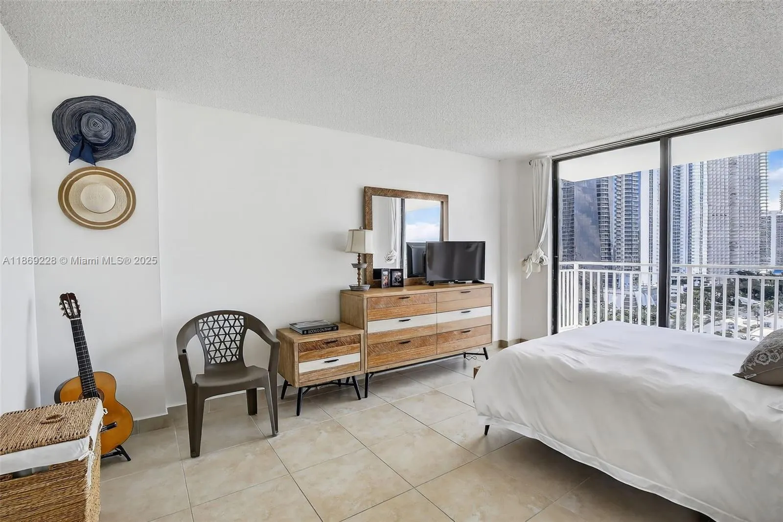 210 174th St, #1703