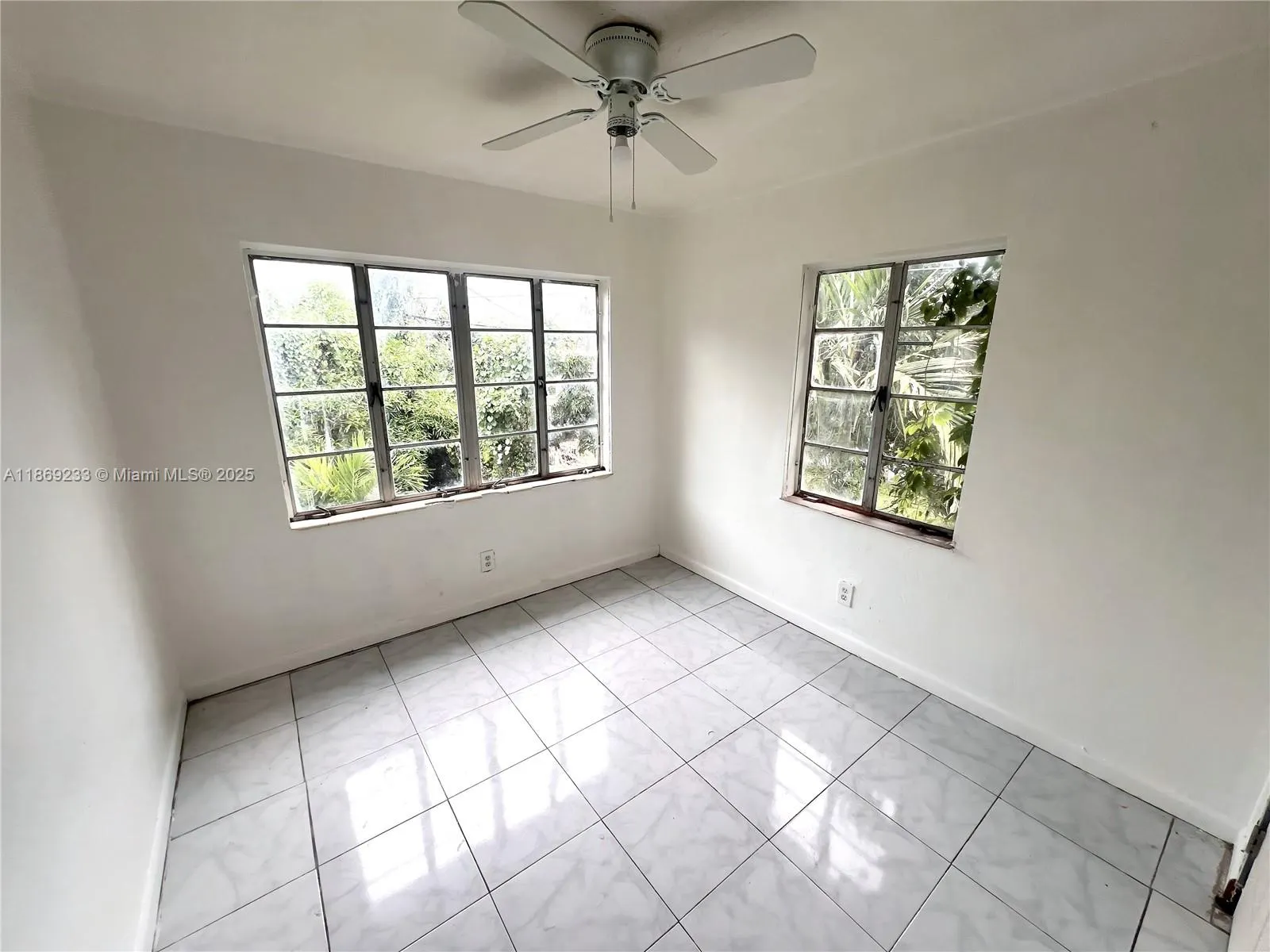 1124 NW 112th Ter, #B