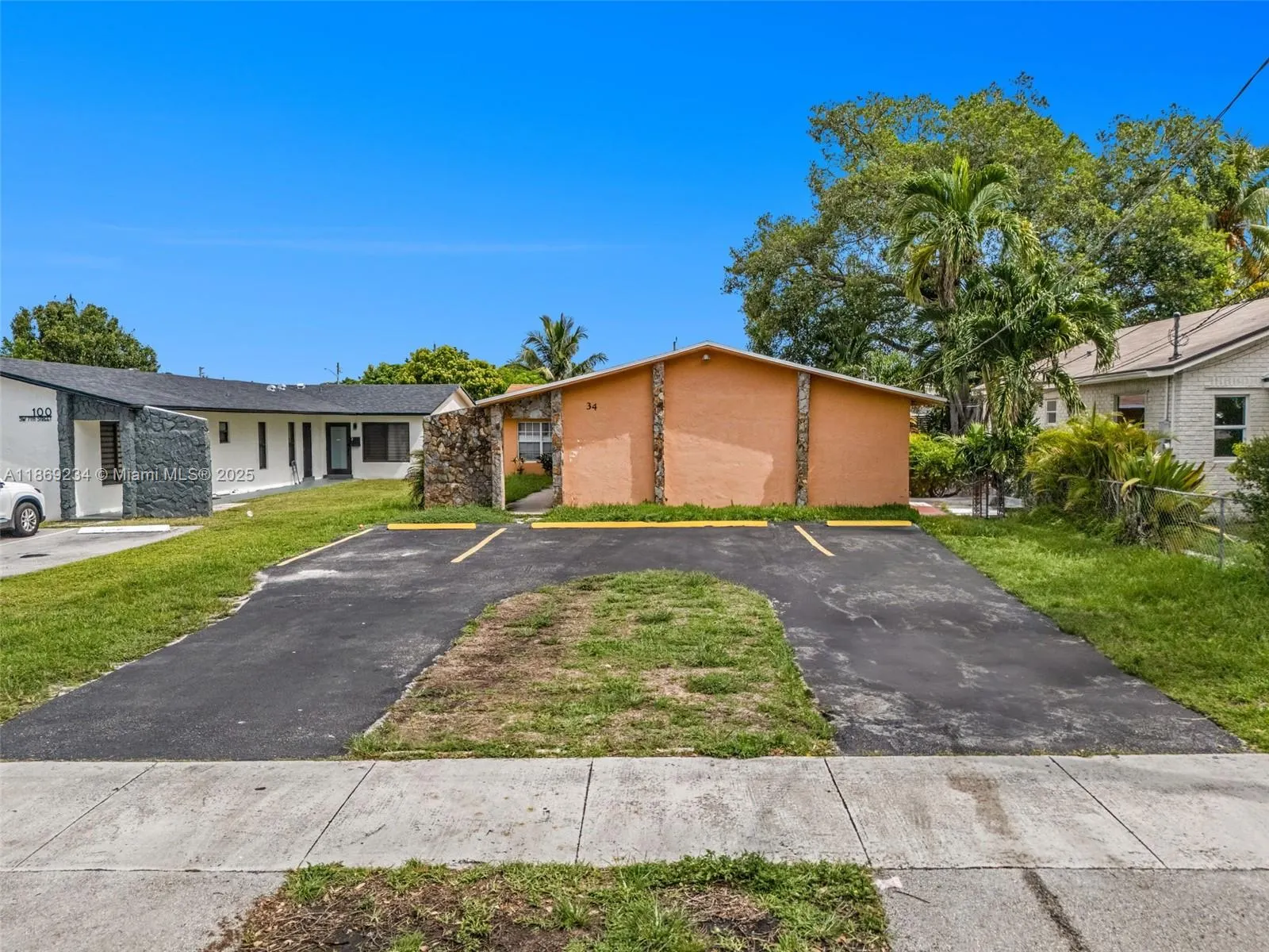 34 SW 7th St