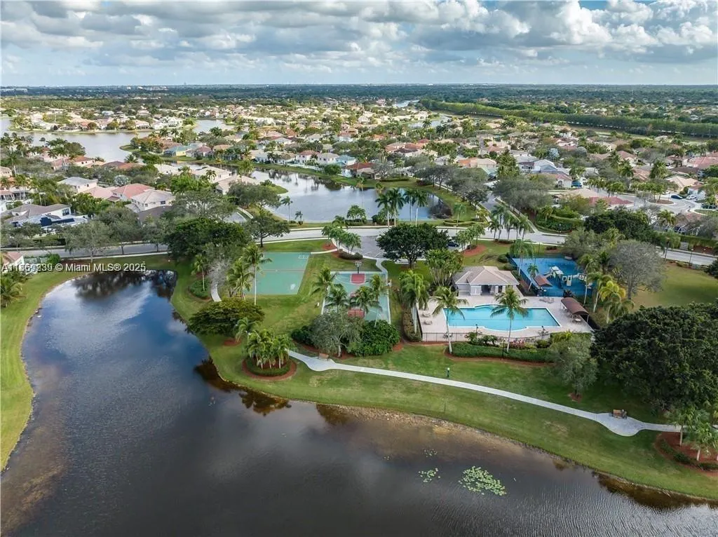 636 Vista Meadows Dr