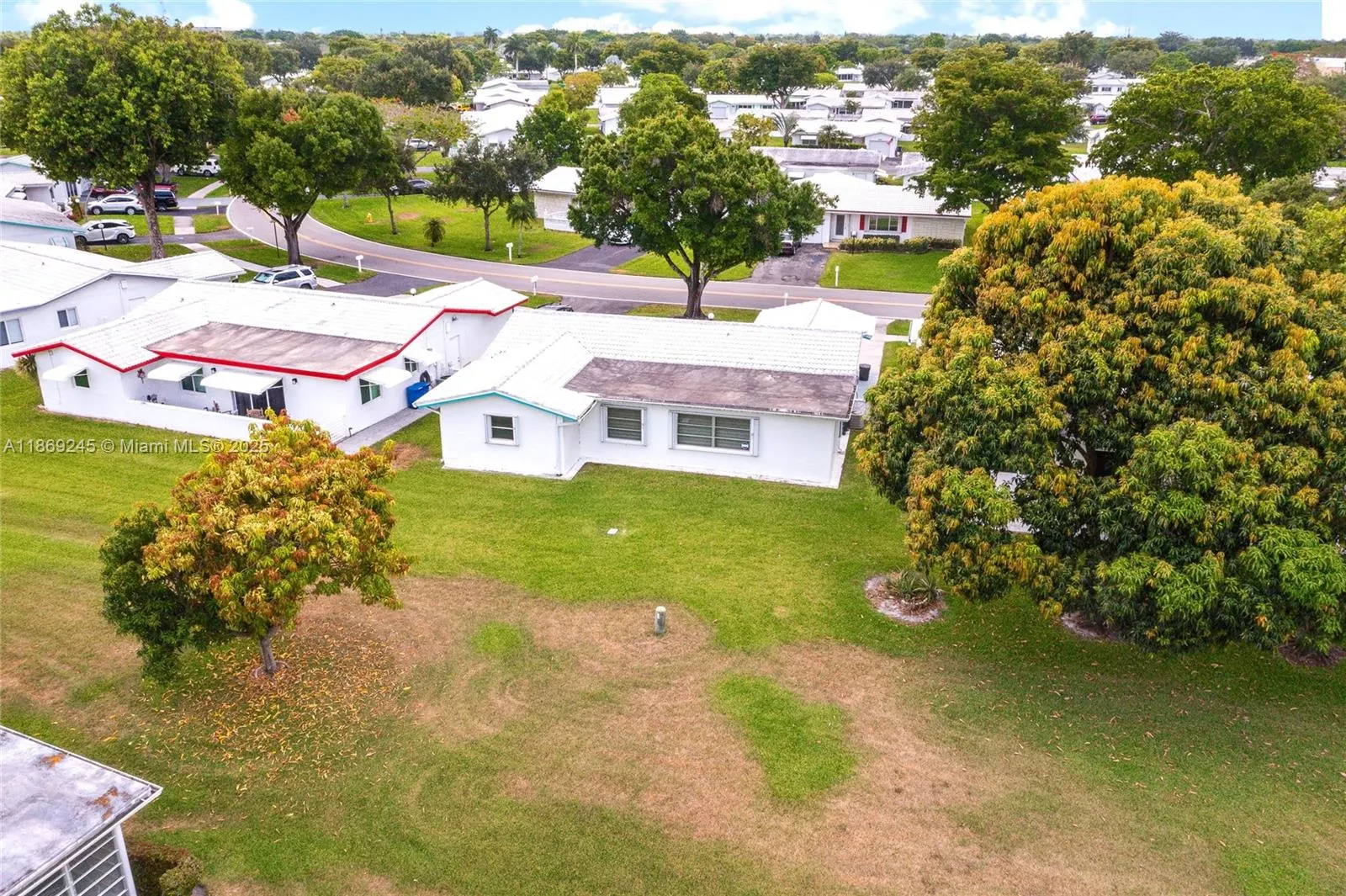 1441 W Campanelli Dr