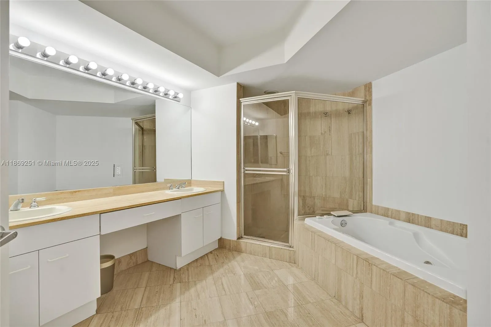 21205 Yacht Club Dr, #3103
