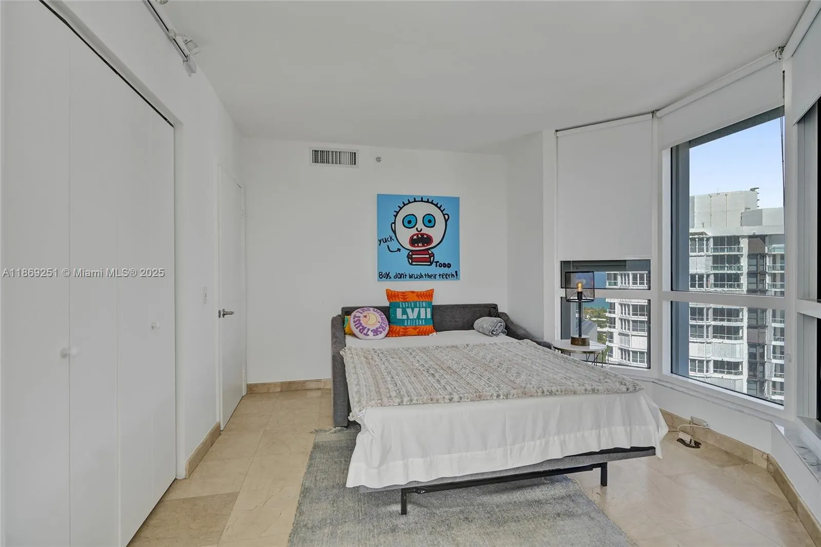 21205 Yacht Club Dr, #3103