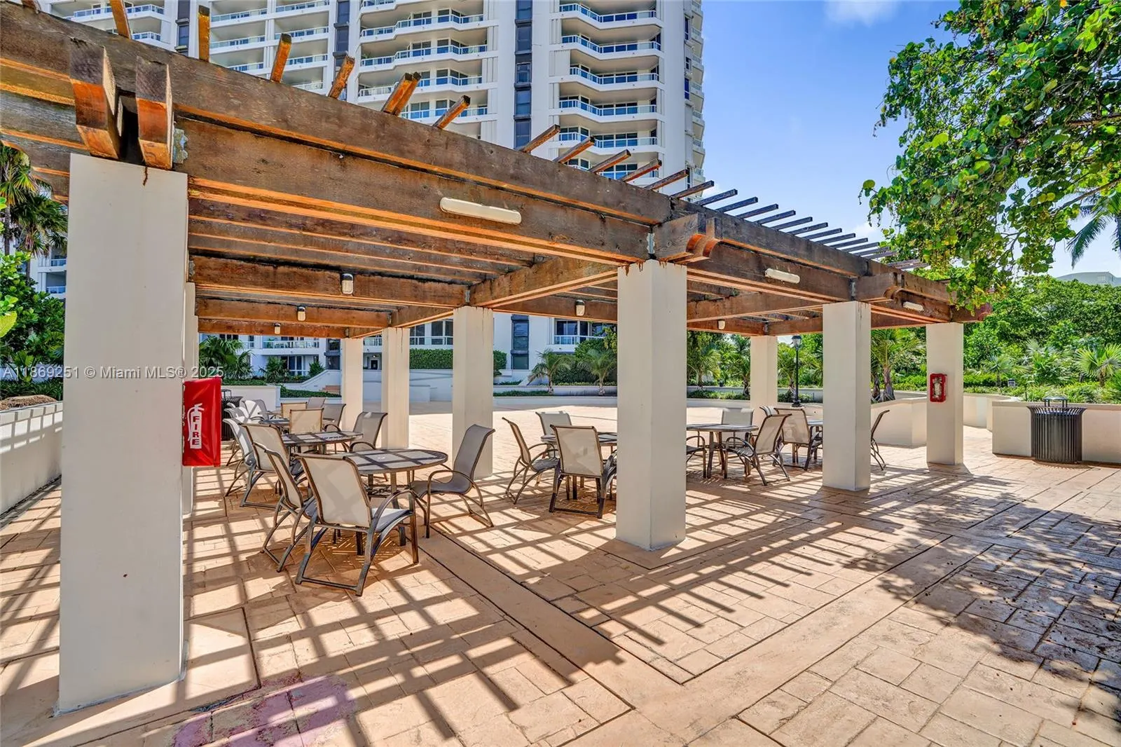 21205 Yacht Club Dr, #3103