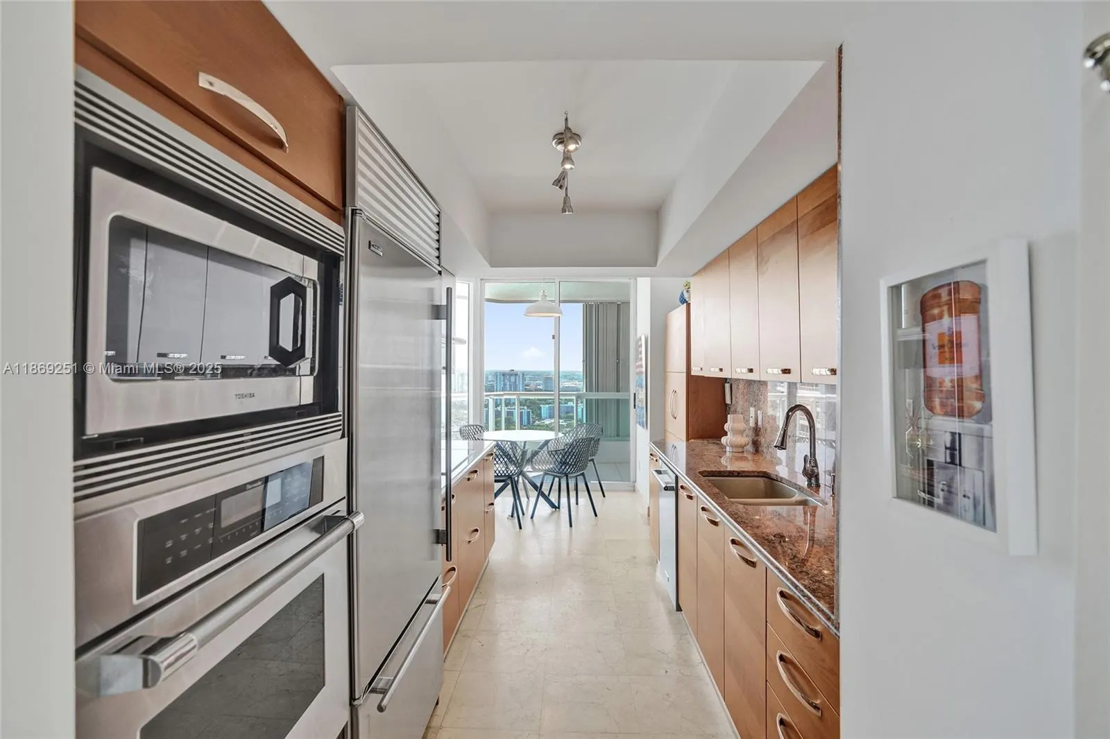 21205 Yacht Club Dr, #3103