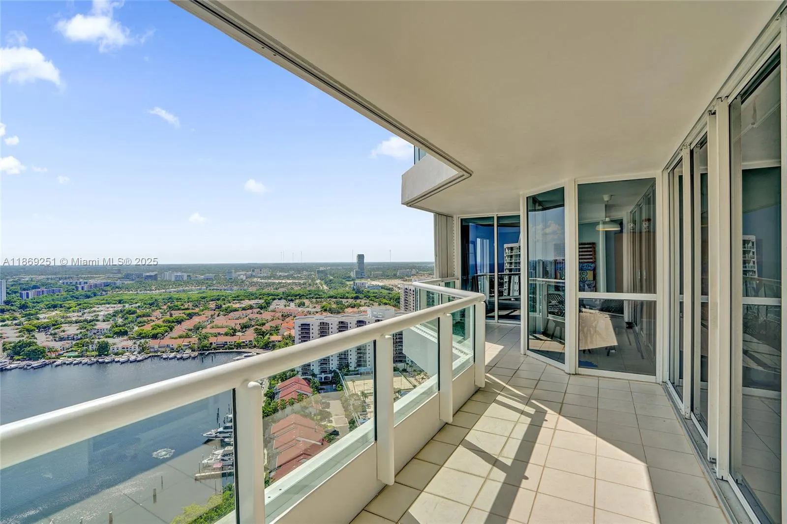 21205 Yacht Club Dr, #3103