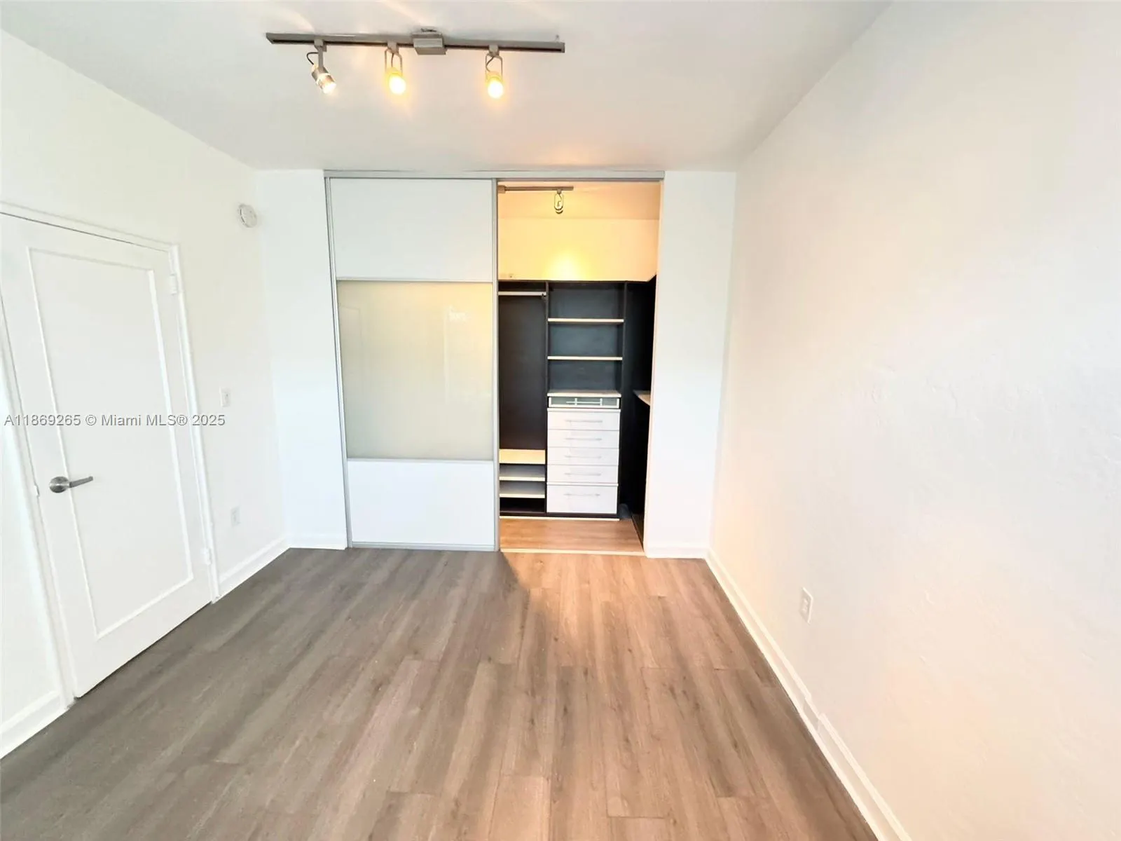 1611 Euclid Ave, #9