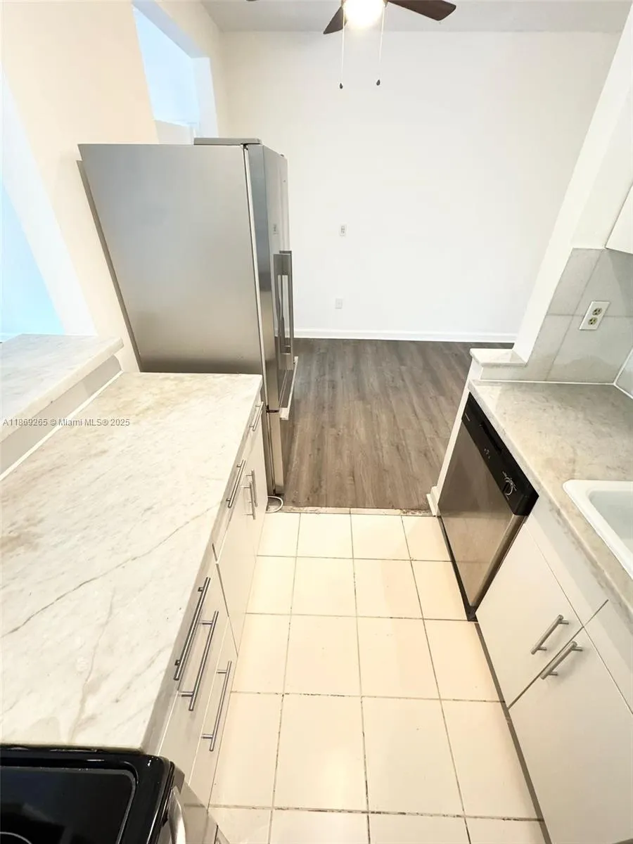 1611 Euclid Ave, #9