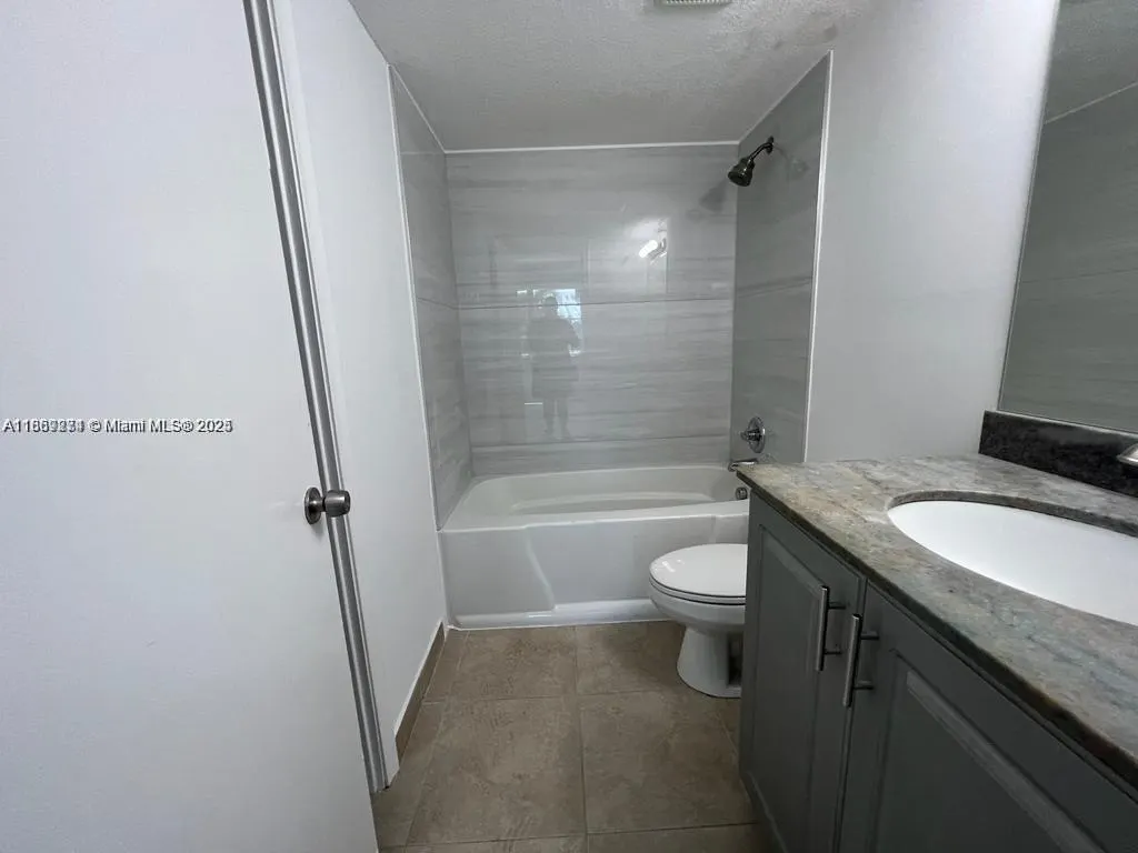 816 NE 27th Ave, #816