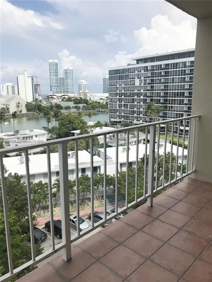 6900 Bay Dr, #7F