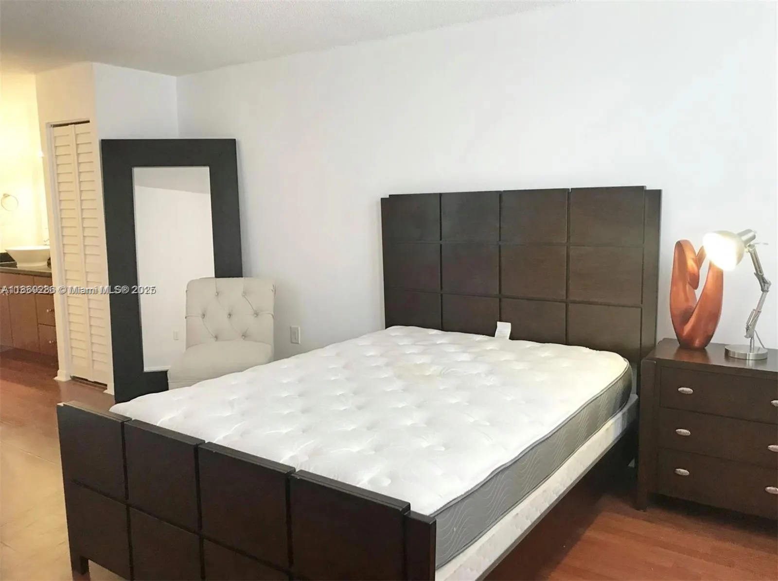 6900 Bay Dr, #7F
