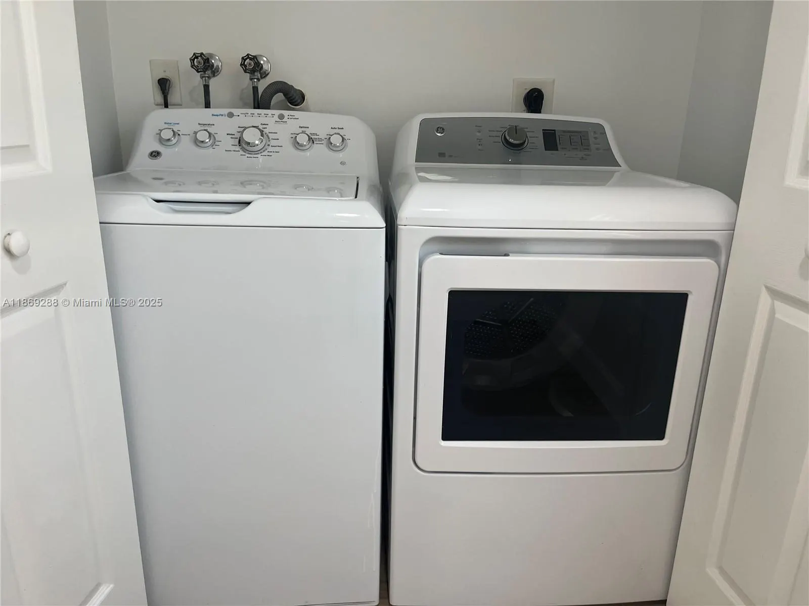 1876 Andromeda Ln, #1876