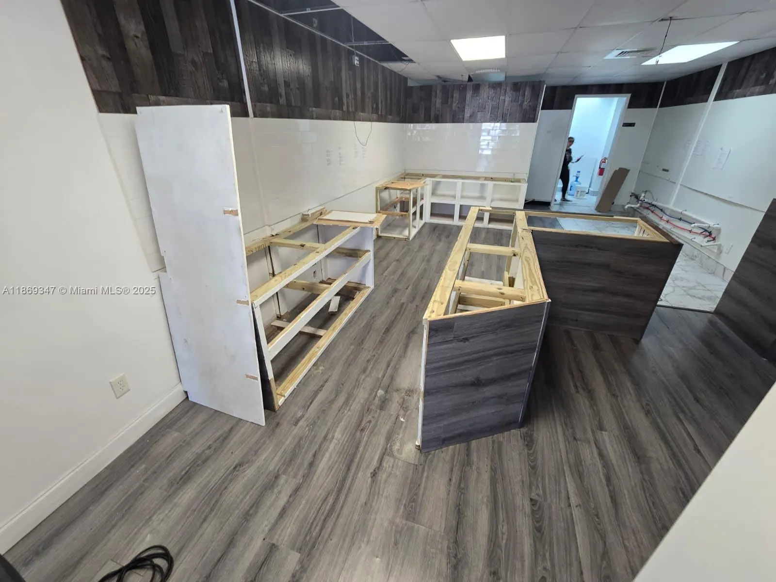 2501 N State Road 7, #2503