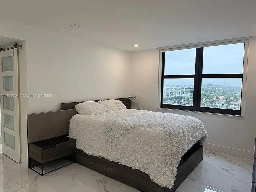 2301 S Ocean Dr, #1207