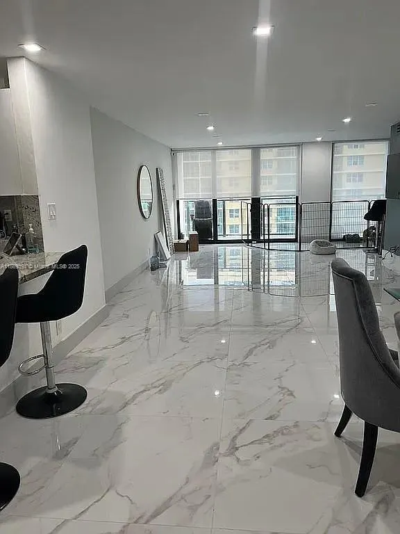 2301 S Ocean Dr, #1207