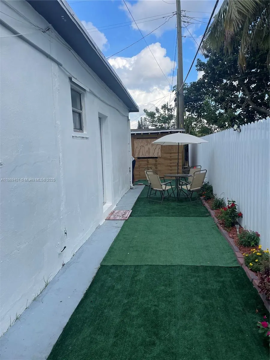 19851 NW 1st Ave, #1