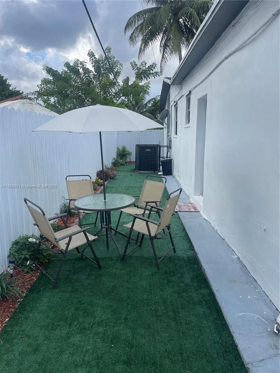 19851 NW 1st Ave, #1