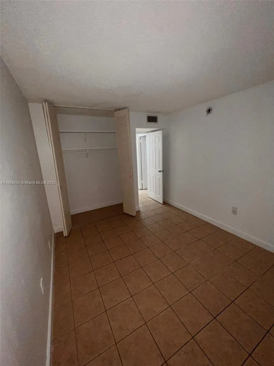 1800 Sans Souci Blvd, #106