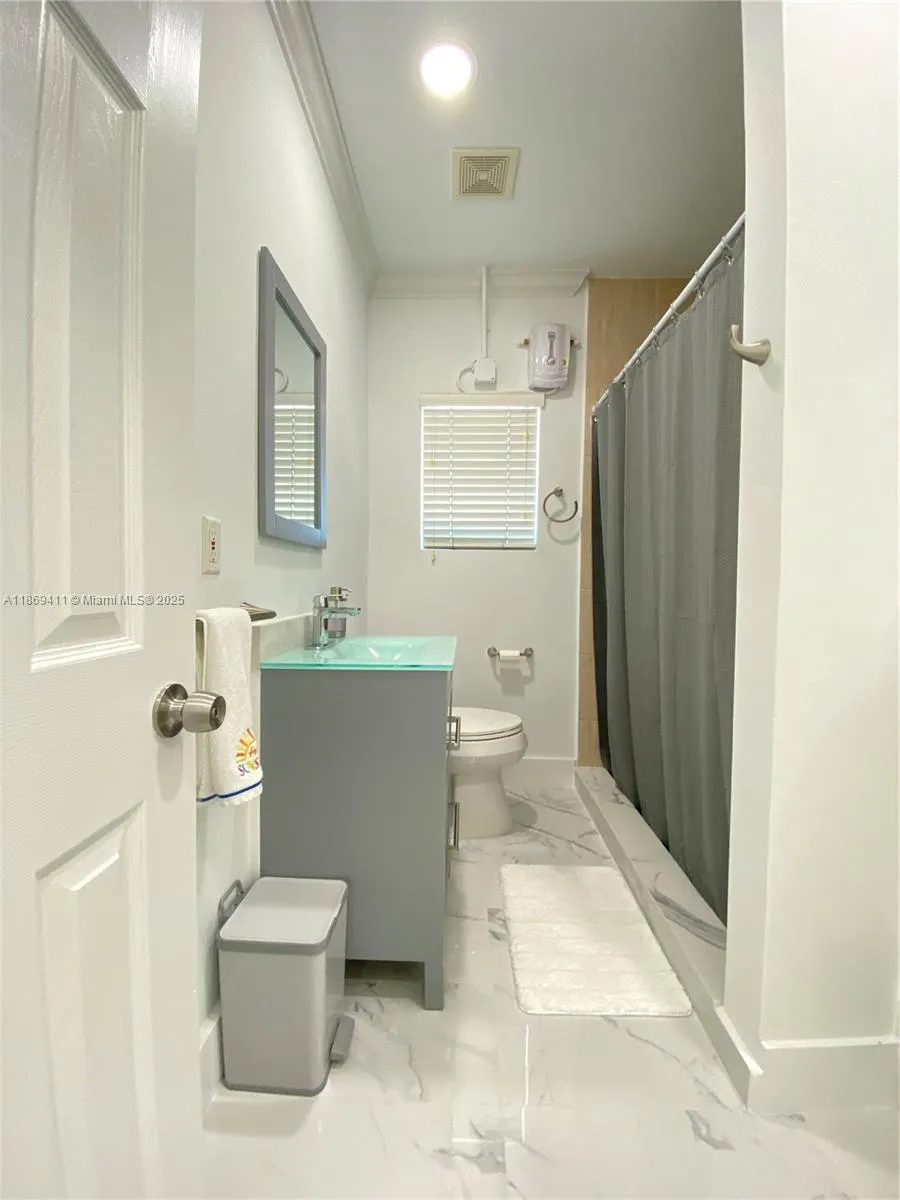 311 SW 27th Ave, #3