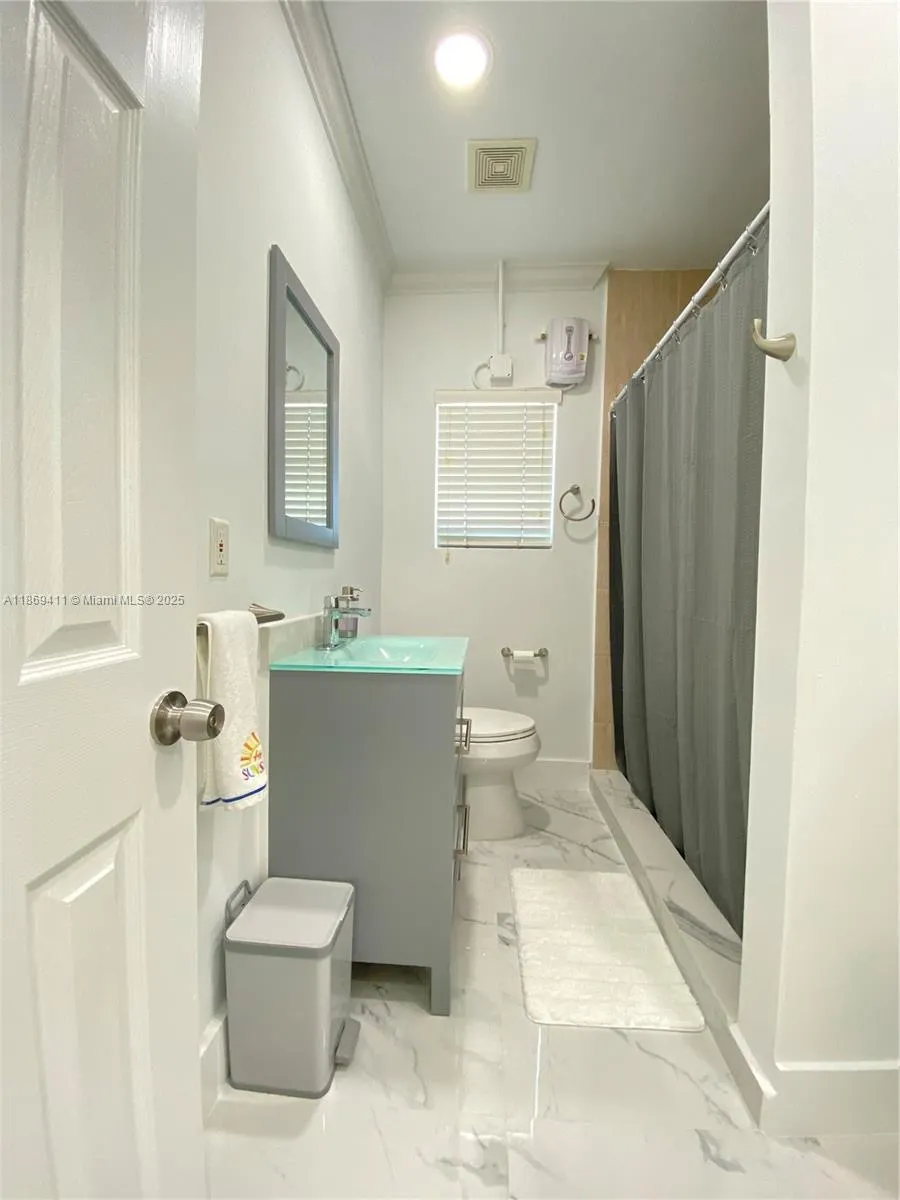 311 SW 27th Ave, #3
