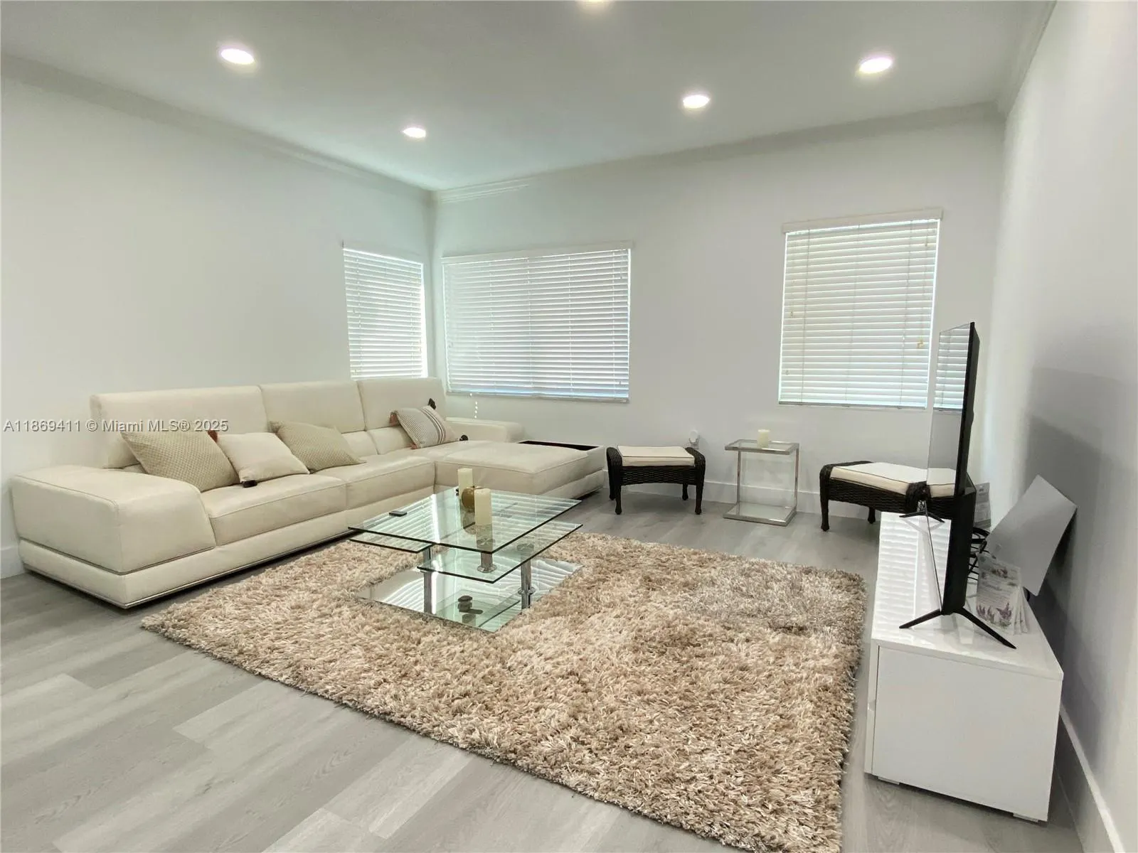 311 SW 27th Ave, #3