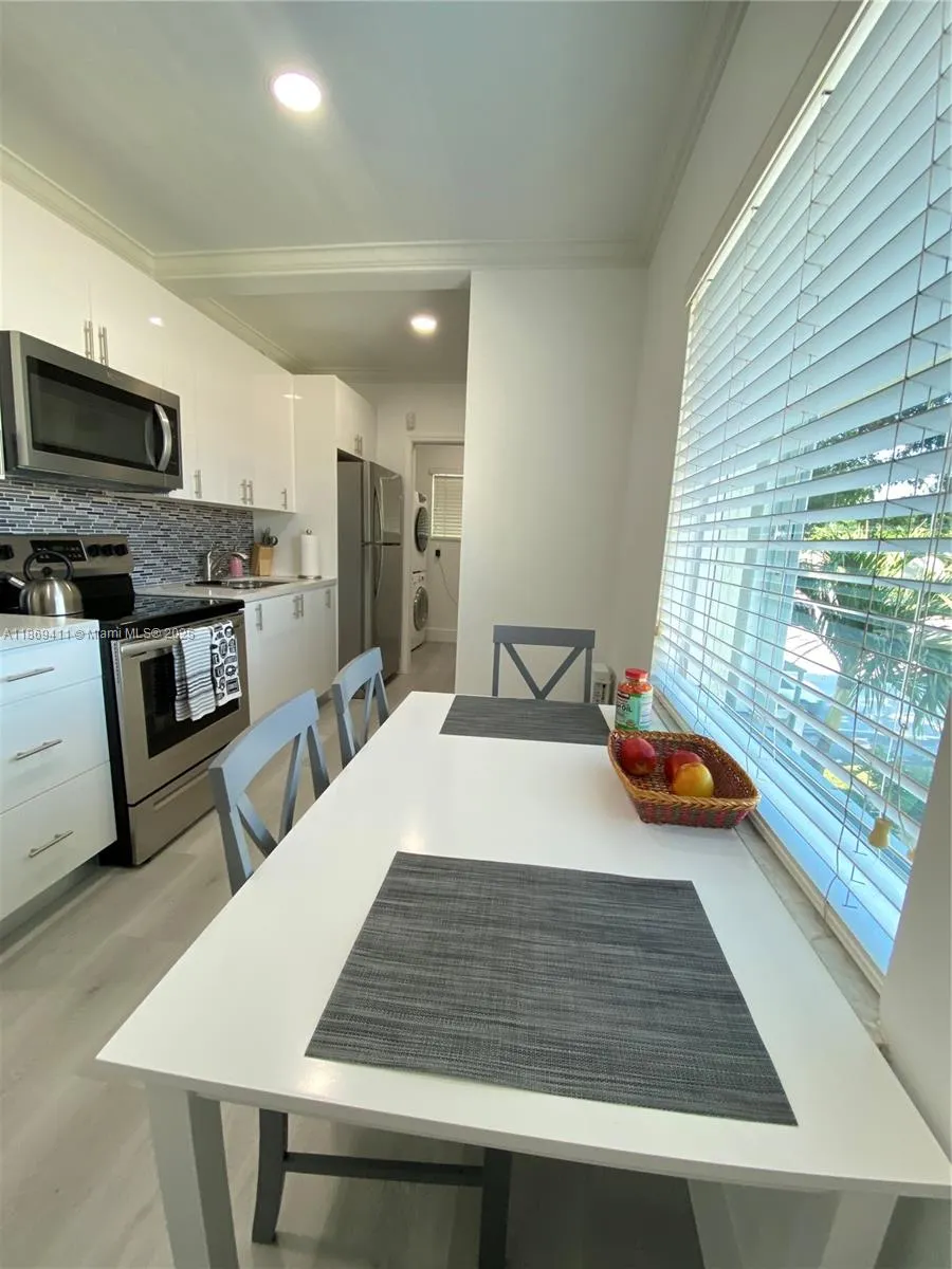 311 SW 27th Ave, #3