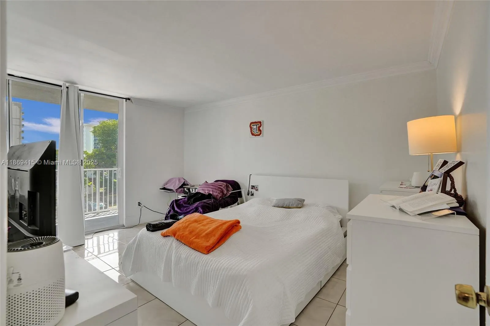 1801 S Treasure Dr, #329