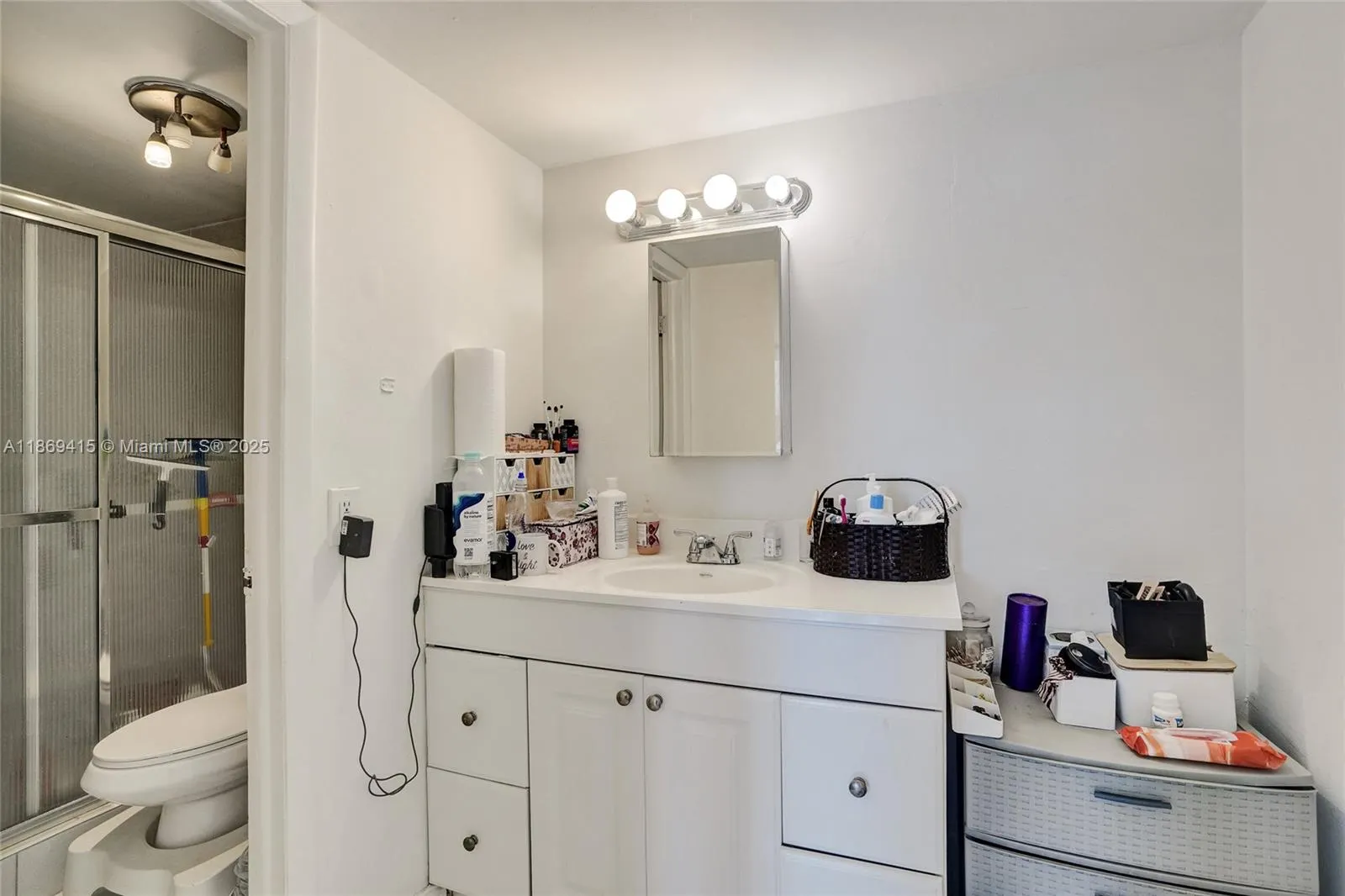 1801 S Treasure Dr, #329