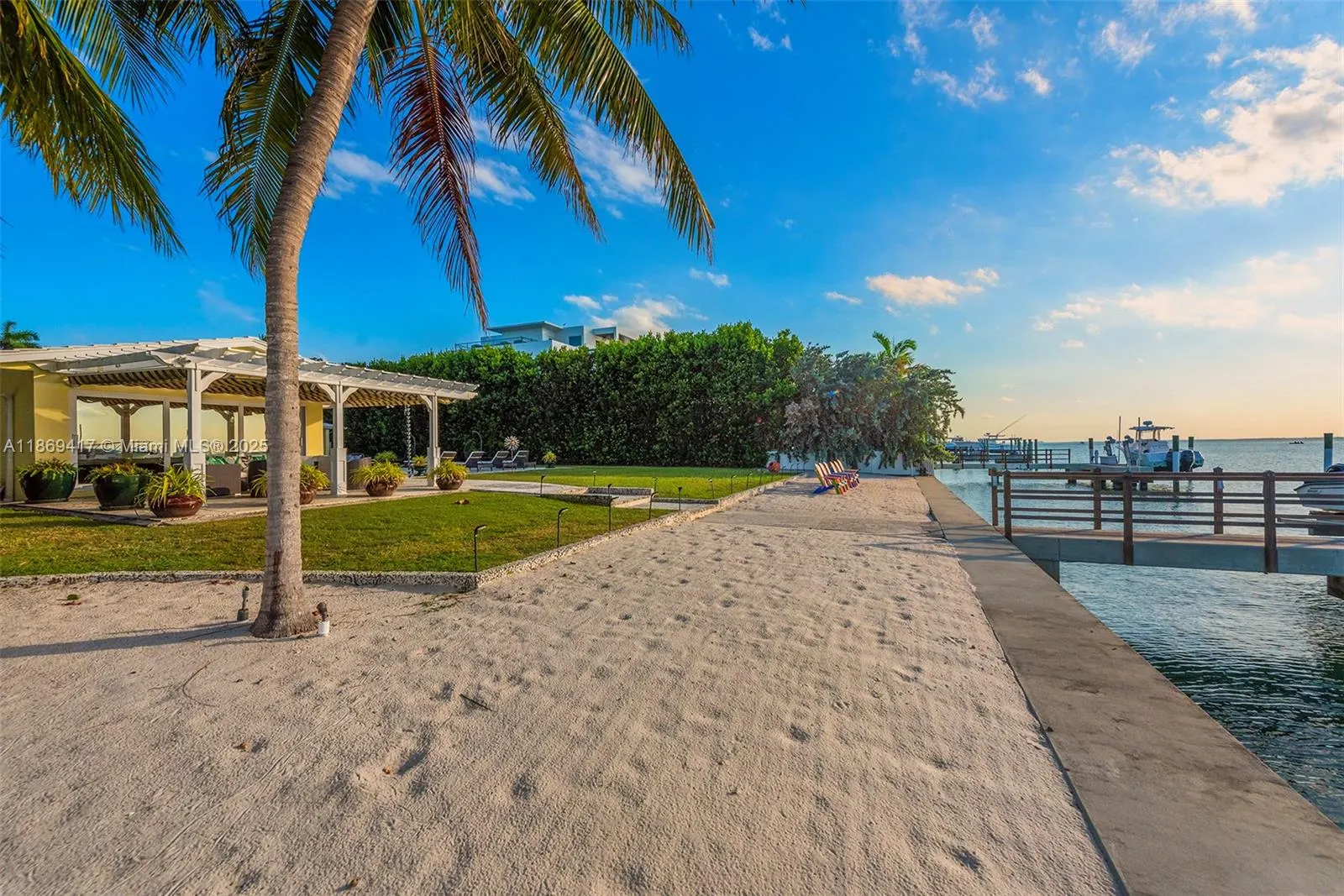 200 Harbor Dr