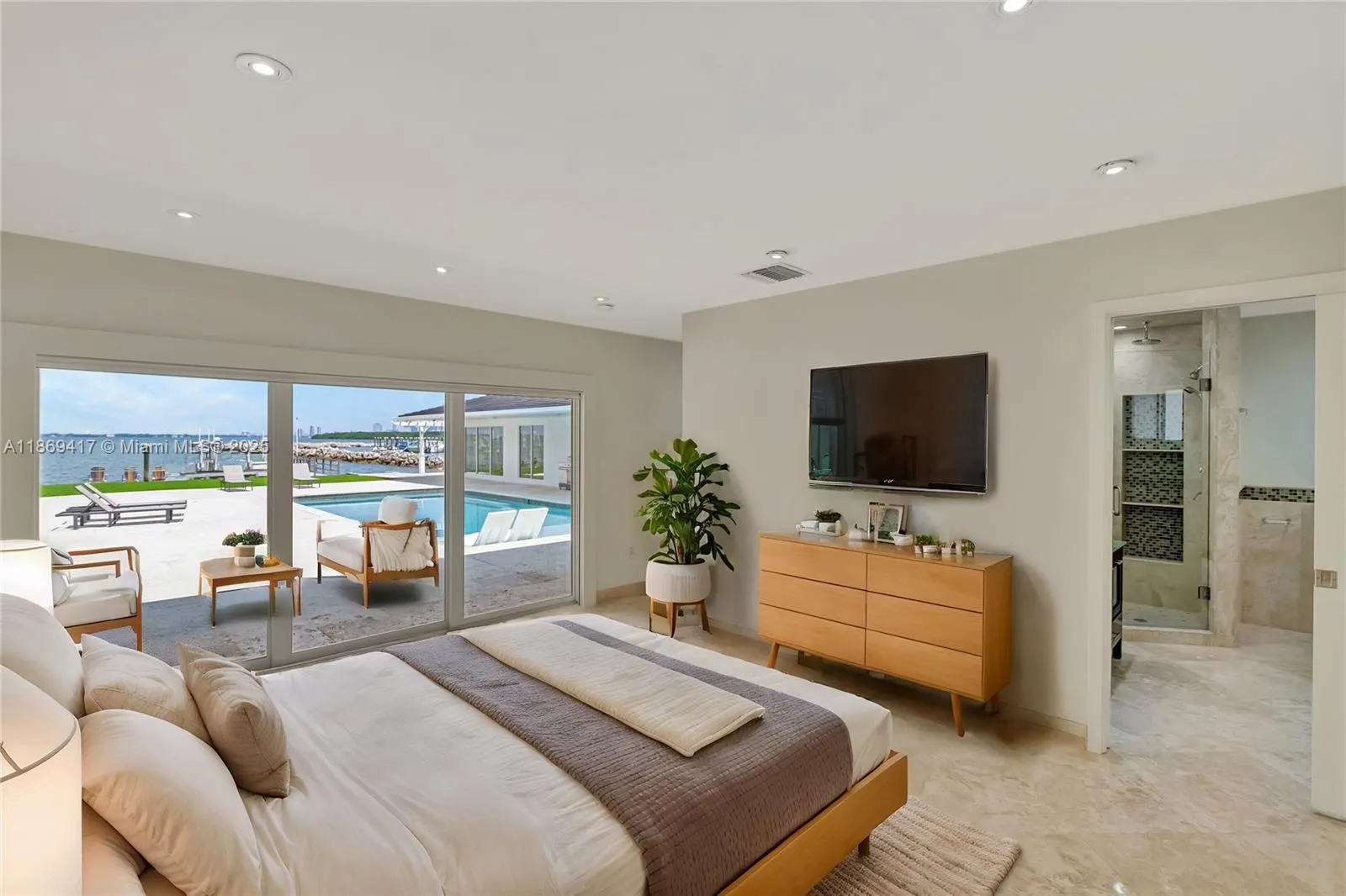 200 Harbor Dr