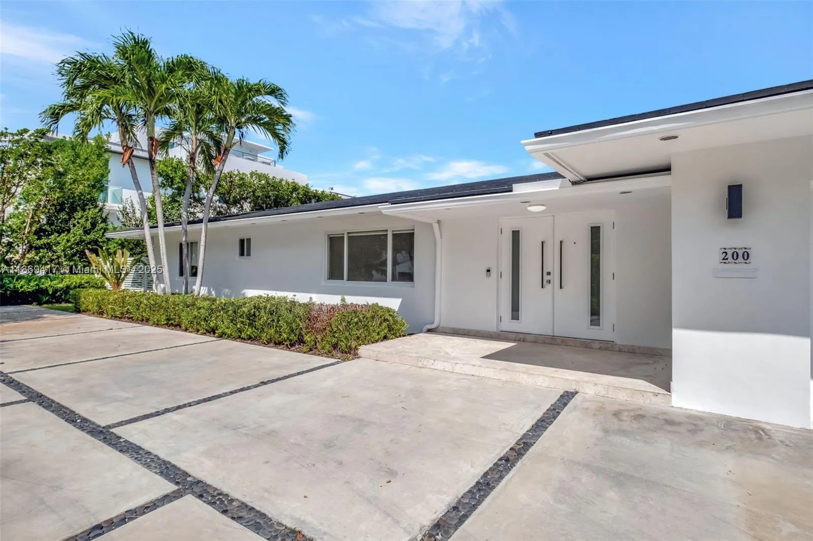 200 Harbor Dr